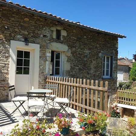 Villa Gite La Grange de Jeanne Rancon Exterior foto