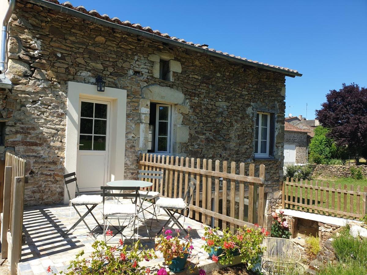 Villa Gite La Grange de Jeanne Rancon Exterior foto